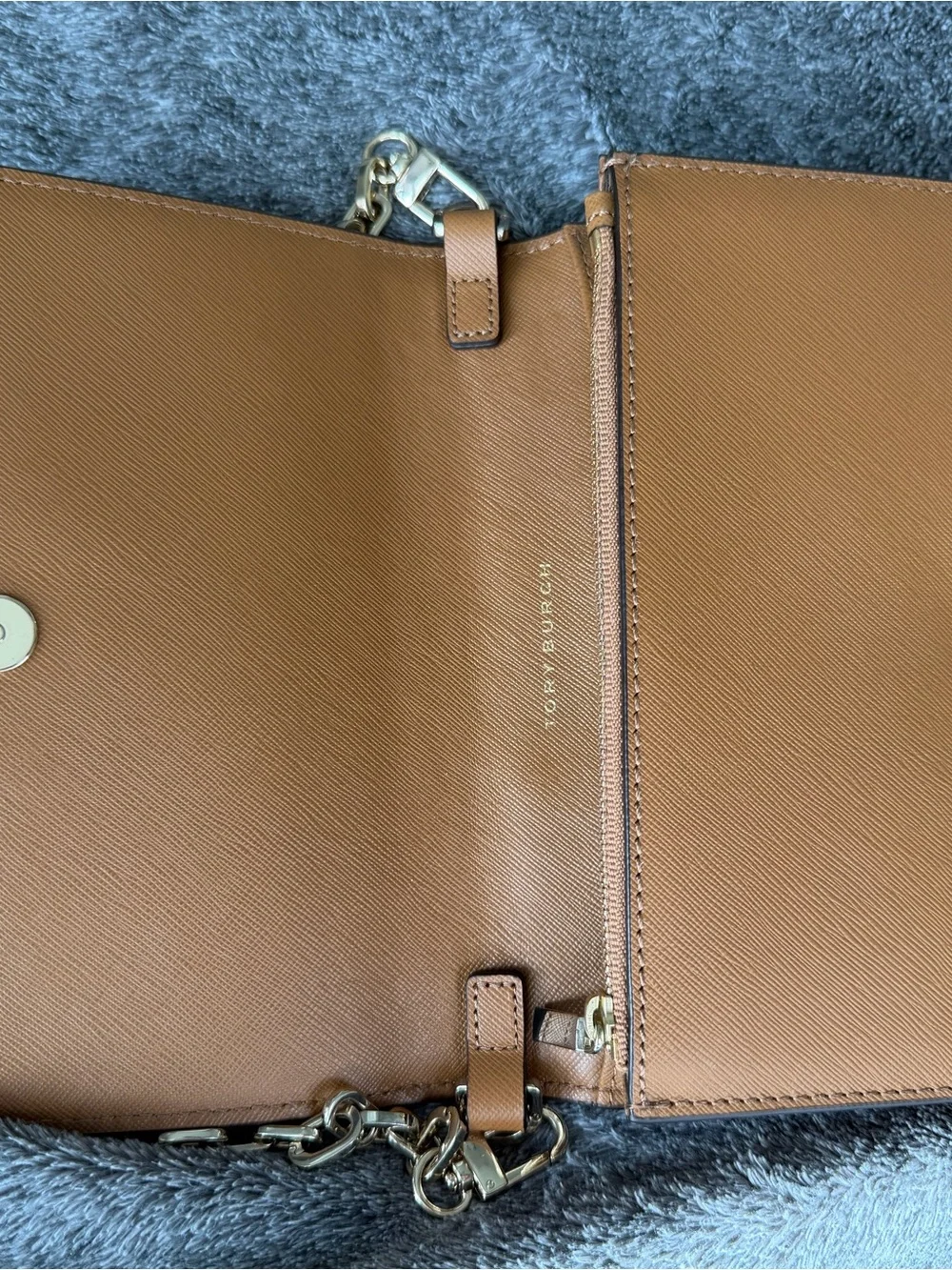 Tory Burch Emerson Wallet on Chain / Crossbody